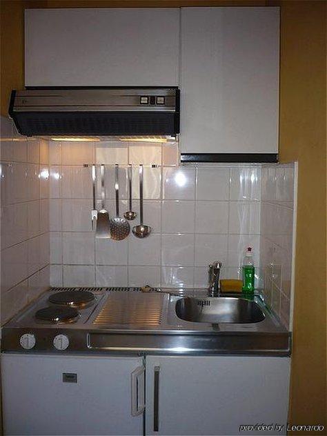Residence Aparthotel Wellington Bruxelas Quarto foto